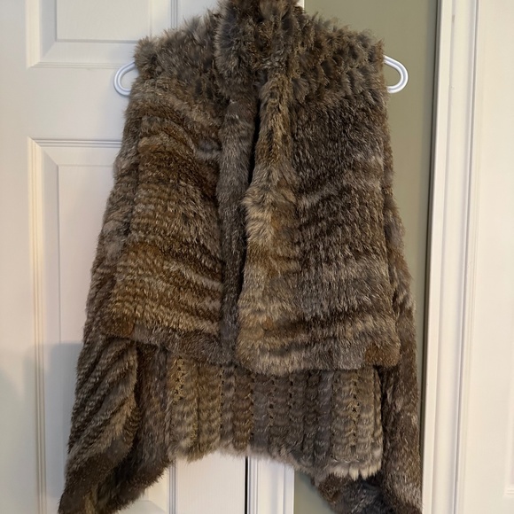 *NEW* Rudsak Rabbit fur vest size XS - Picture 1 of 8